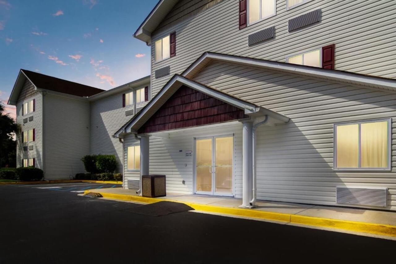 Red Roof Inn I-95 North Brunswick Darien Dış mekan fotoğraf